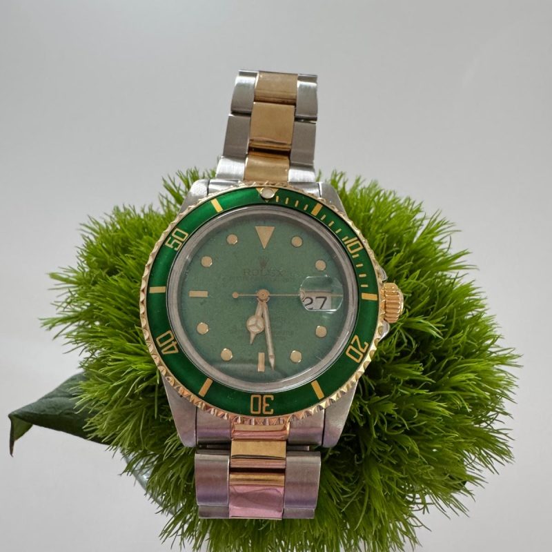 f0463565-a569-45a6-820b-c65b8c8e7d1b